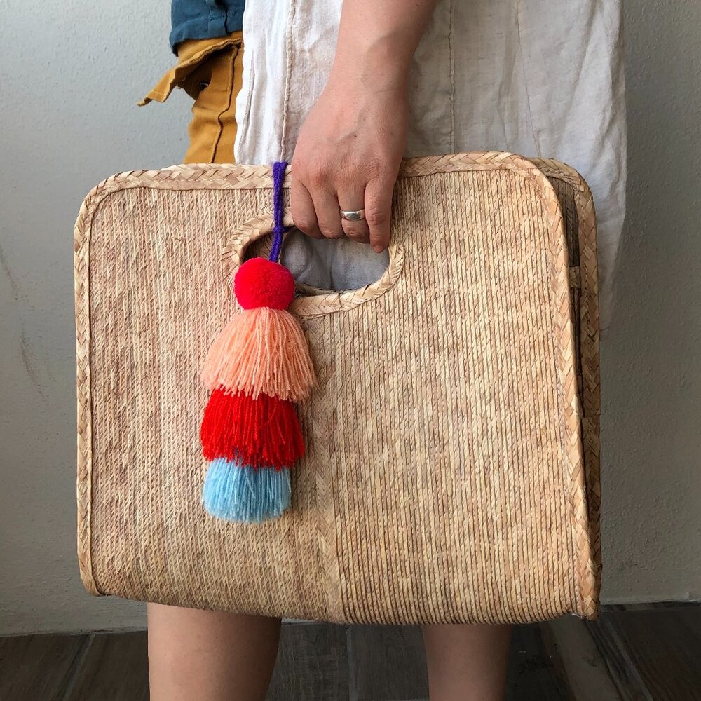 NWOT Natural Straw Handbag with Tassle